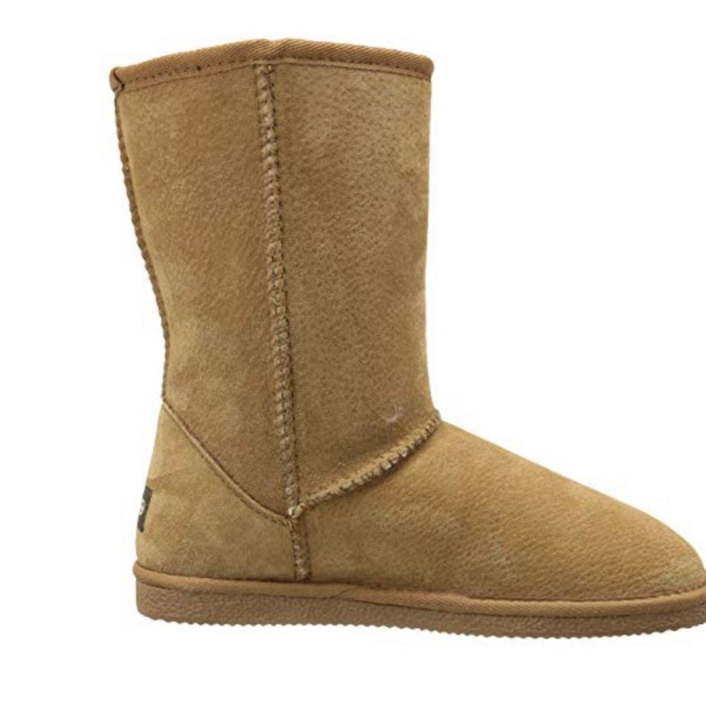 Lamo Boots - Picture 5 of 7